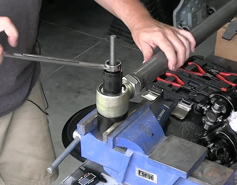 Place and Tighten the Johnny Joint